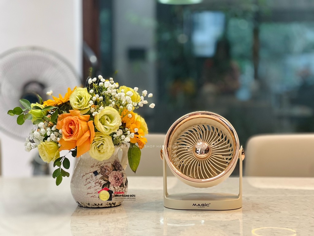 Quạt tích điện để bàn mini Magic A-005