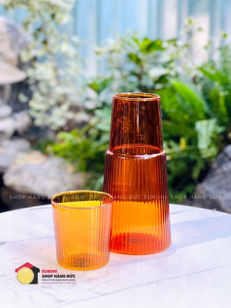 Bình thuỷ tinh Kela kèm nắp 800ml màu hổ phách