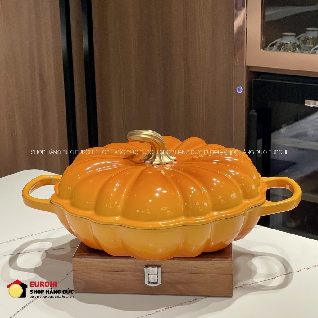Nồi chảo bí ngô Le Creuset Persimon 28cm 2.5L màu cam vàng (21338 28 350 2441)