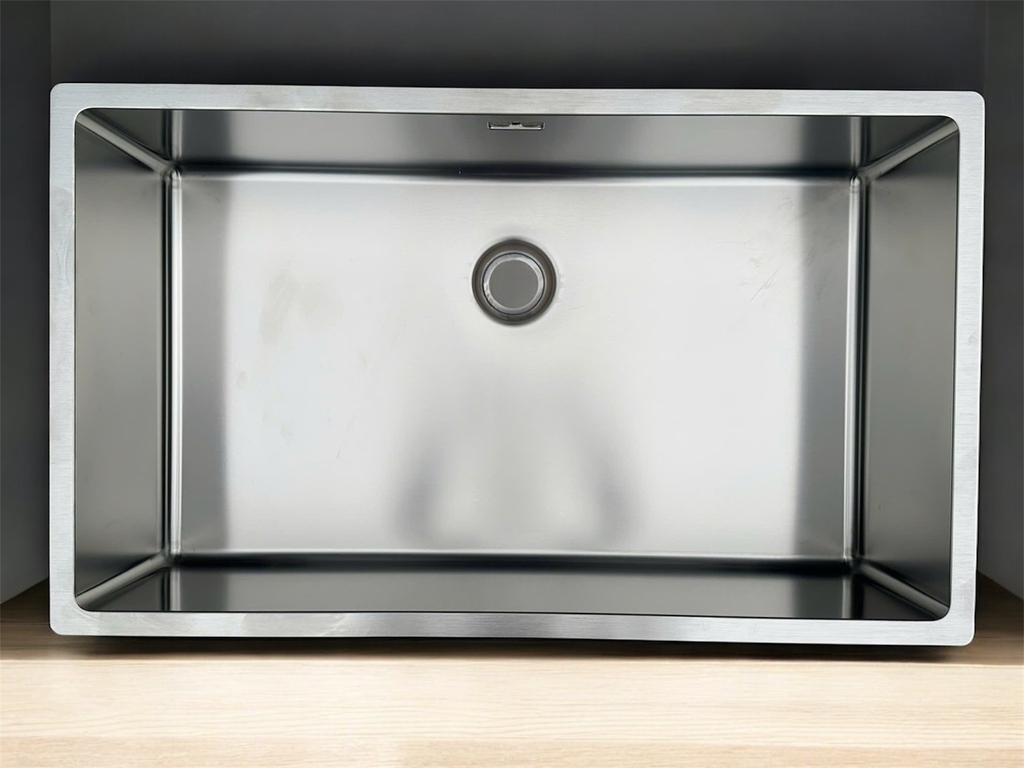 Chậu inox rửa bát Luisina SUPREME 740x440 mm (EVSP066 IL)