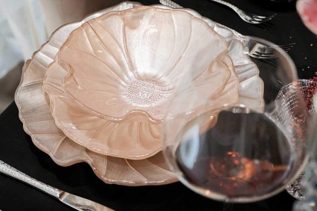 Đĩa pha lê IVV Magnolia Pearly Ivory hoa trắng 32cm (P/IT/IVV/5335.2/320)