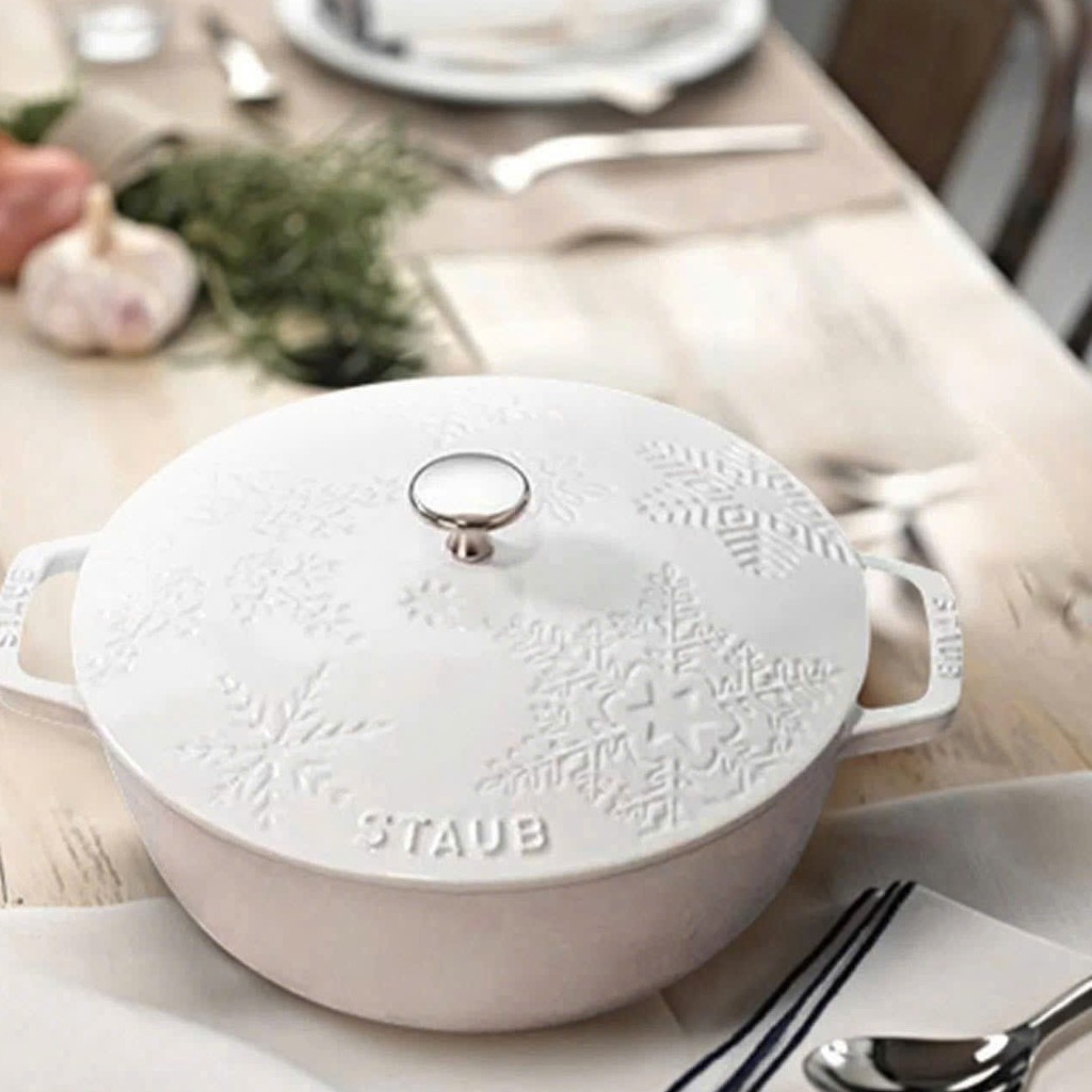 Nồi gang Staub bông tuyết trắng 24cm 3.6L (11312402)
