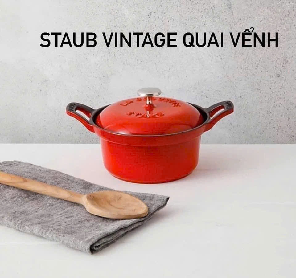 Nồi gang Staub Cocotte Vintage quai vểnh 12cm 0.5L màu đỏ (11741206)