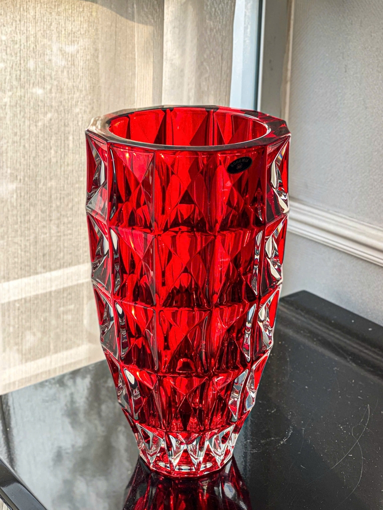 Lọ hoa pha lê kim cương đỏ Bohemia 28cm (V/8KG31/72T62/280/R)