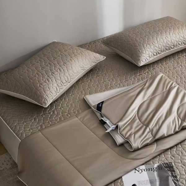 Bộ ga và vỏ gối Mark Cross dòng Girato màu nâu 2m * 2m2