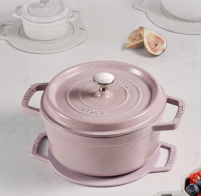 Nồi gang Staub Blossom 16cm 1.2L màu hồng (11016117)