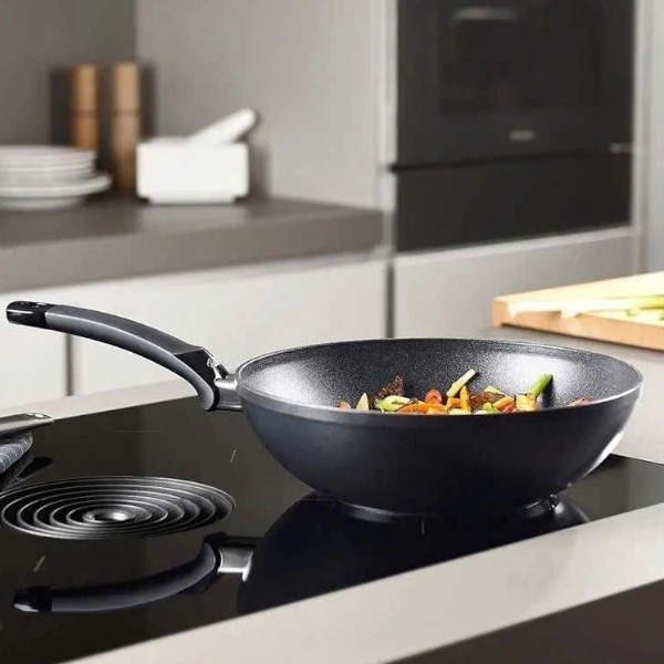 Chảo chống dính sâu lòng Fissler Adamant Comfort 28cm (157-805-28-100/0)