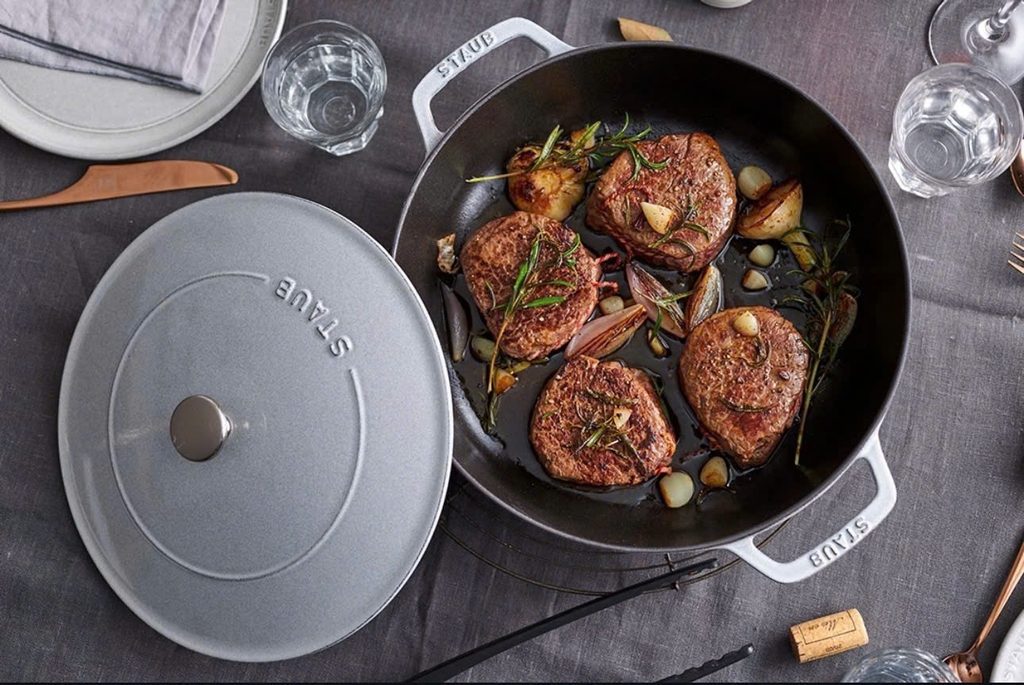 Nồi chảo gang Staub Chistera truffle 28cm 3.7L màu xám (126128107)