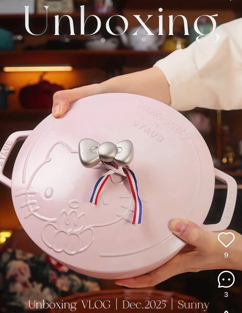 Nồi gang Staub Sorbet Hello Kitty 24cm 3.6L màu hồng (100569584)
