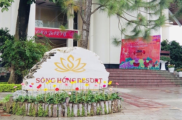 Biệt thự Sông Hồng Thủ Đô Resort