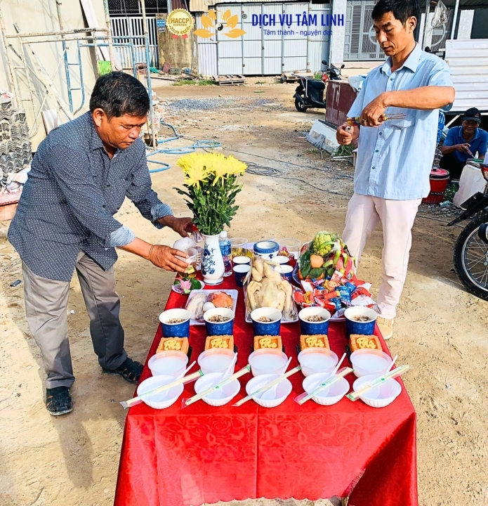 Mâm cúng động thổ cơ bản tại Phú Nhuận Mâm cúng động thổ tại phường Phú Nhuận: Chuẩn bị 6 điểm mở để ngày khởi công gọn và đúng lễ