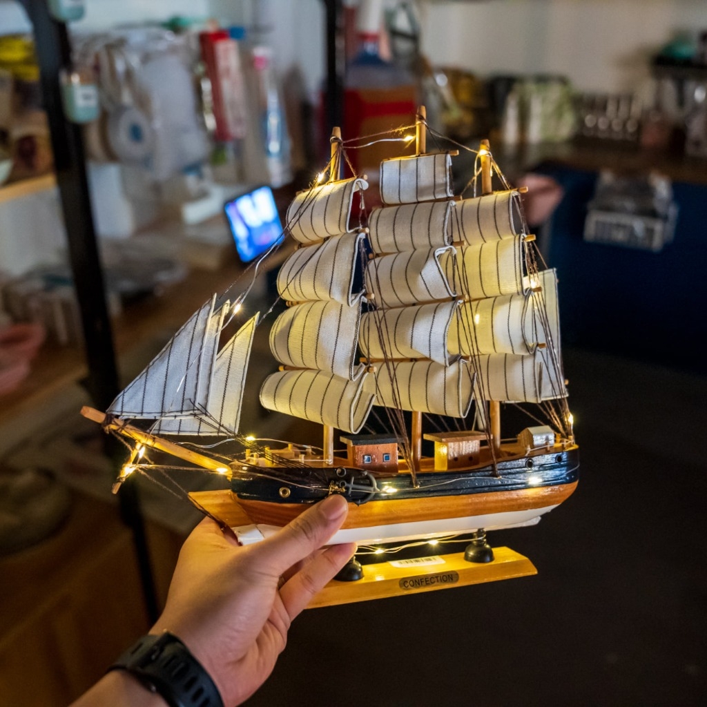 Đèn trang trí mô hình thuyền buồm | GadgetVN