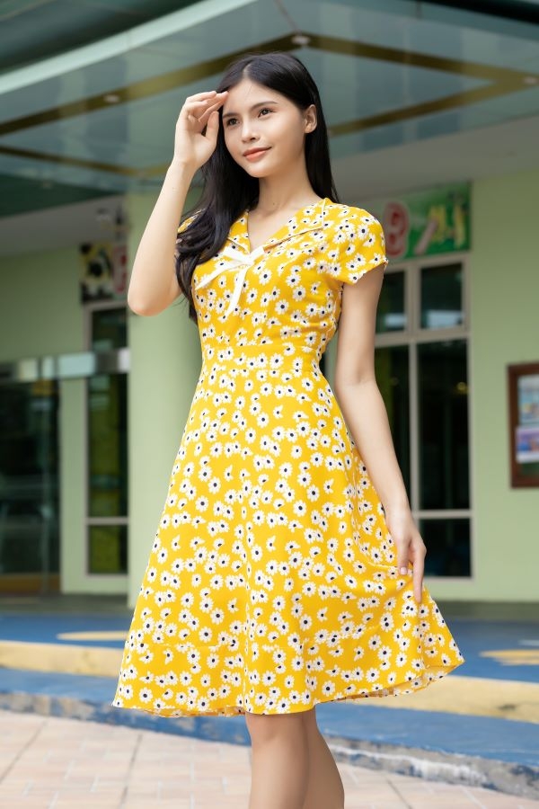 Váy công sở phối hoa nhí thời trang màu vàng EV03 elmi