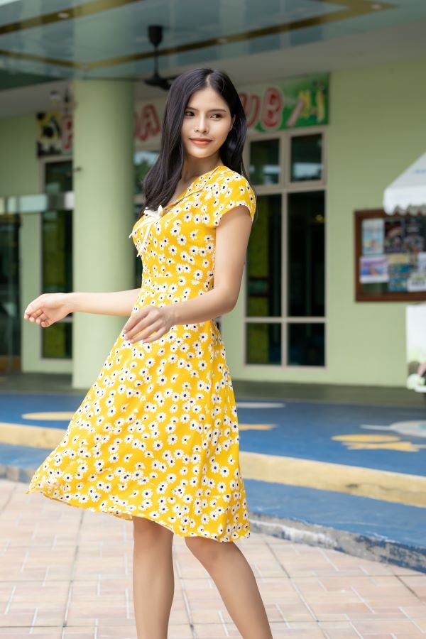Chia sẻ hơn 84 về váy hoa vàng hay nhất  coedocomvn