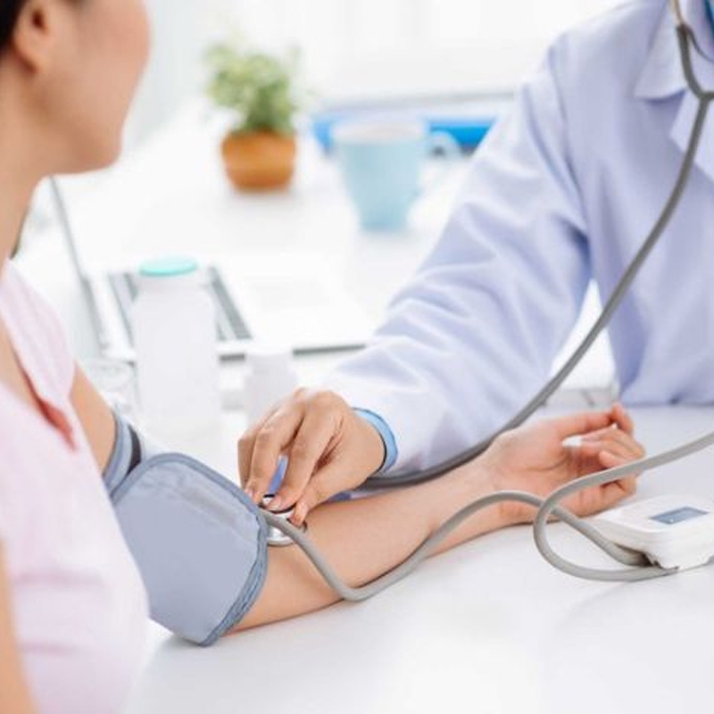 Bệnh thường gặp ở phụ nữ sau tuổi 40
