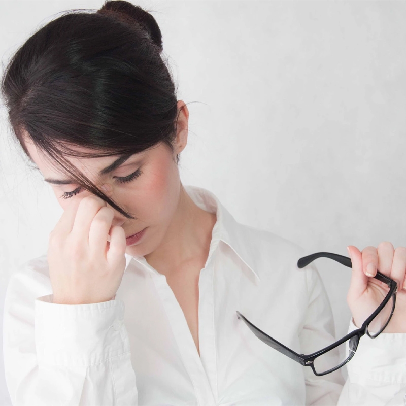 Đau Mắt, Mỏi Mắt Do Dùng Nhiều Điện Thoại, Máy Tính