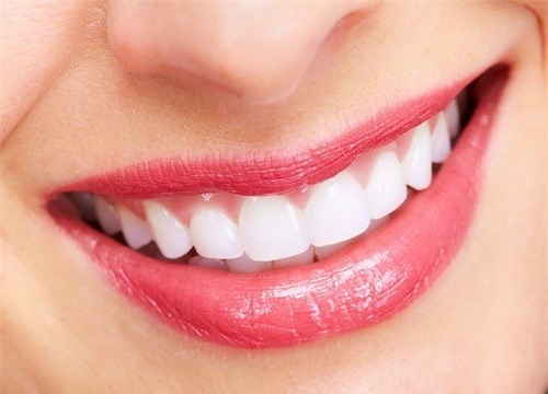 13 cách làm trắng răng đơn giản tại nhà