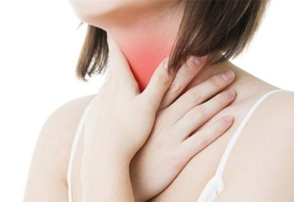 Nắng nóng, viêm họng mạn dễ tái phát