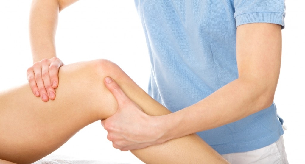 Chuyển mùa, bệnh cứng khớp lại tái phát