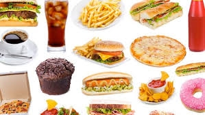 Nguy cơ ngộ độc khi dùng thực phẩm chế biến thủ công.