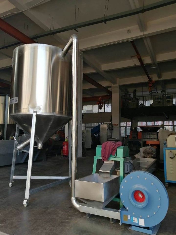 Silo và quạt hút cho dây chuyền tạo hạt nhựa taical