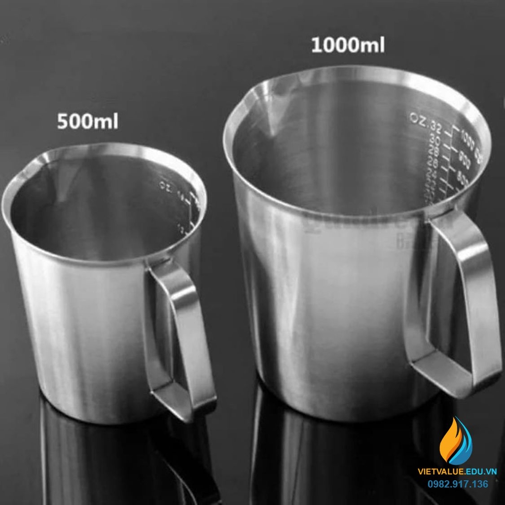 Ca inox 304 có chia vạch, có tay cầm, có mỏ, dung tích 1000ml VIETVALUE