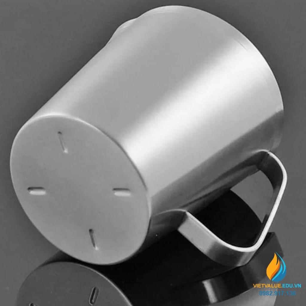 Ca inox 304 có chia vạch, có tay cầm, có mỏ rót, dung tích 2000ml VIETVALUE