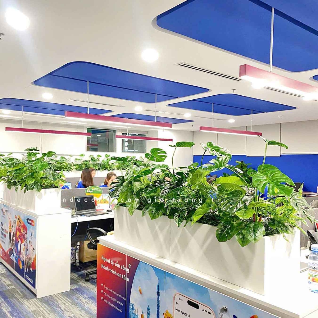 Thi công bục cây, hộp cây giả cho không gian văn phòng: Giải pháp “xanh hóa” thông minh thời hiện đại