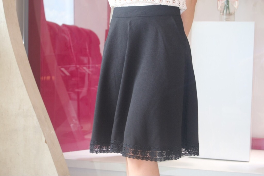 Đầm ren cotton dáng xòe màu đen KK166-06 | Thời trang công sở K&K Fashion