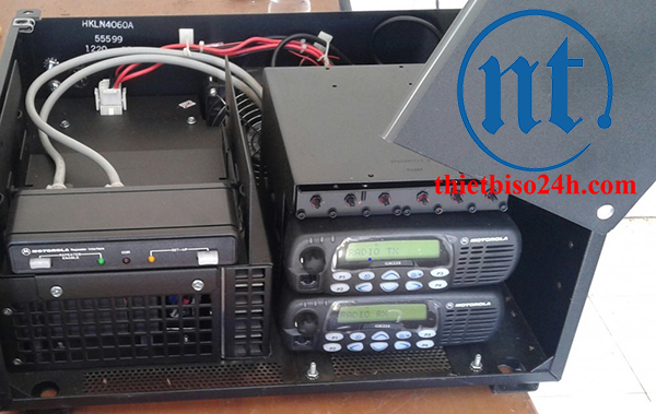 Máy trạm chuyển tiếp tín hiệu Motorola CDR500 Repeater (25W)