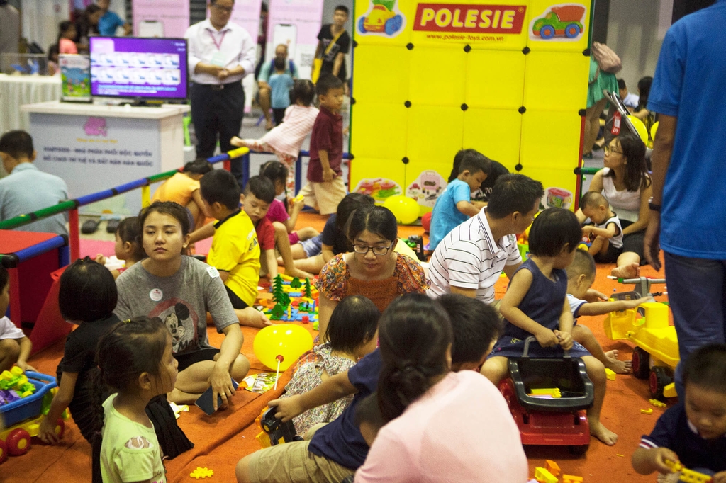 khu vui chơi trải nghiệm đồ chơi Polesie tại Vietbaby Fair 01062019