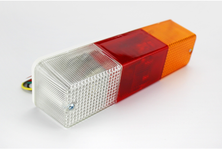 Đèn chiếu hậu ba màu