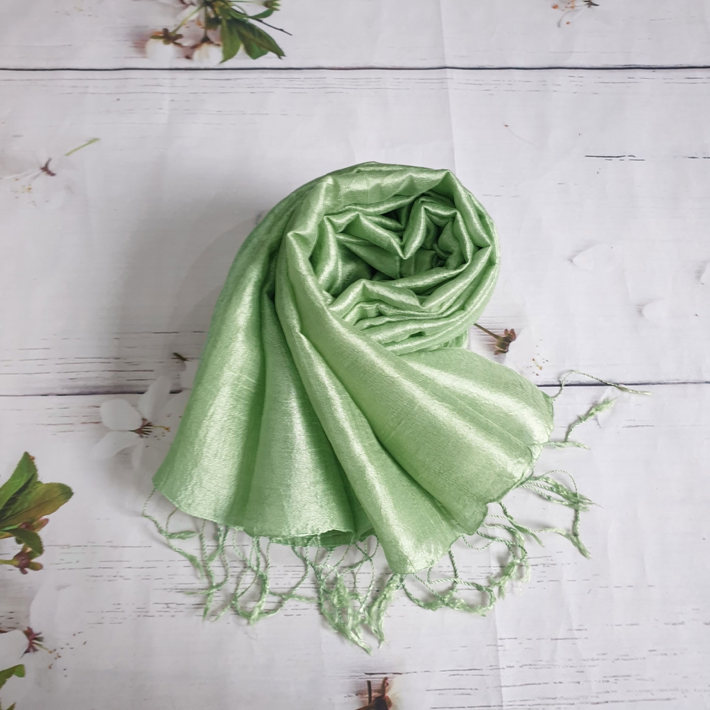 Vận Chuyển Khăn Lụa Tơ Tằm Sang Ý – Giải Pháp Logistics An Toàn, Nhanh Chóng