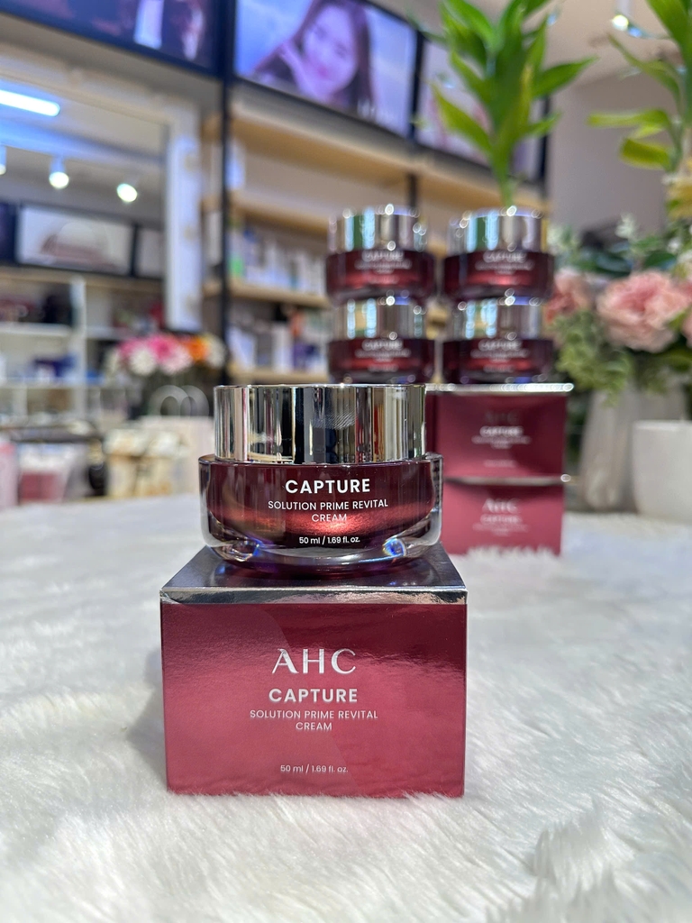 Kem dưỡng ẩm trắng da, mờ thâm nám AHC Capture  Solution Prime Revital Cream