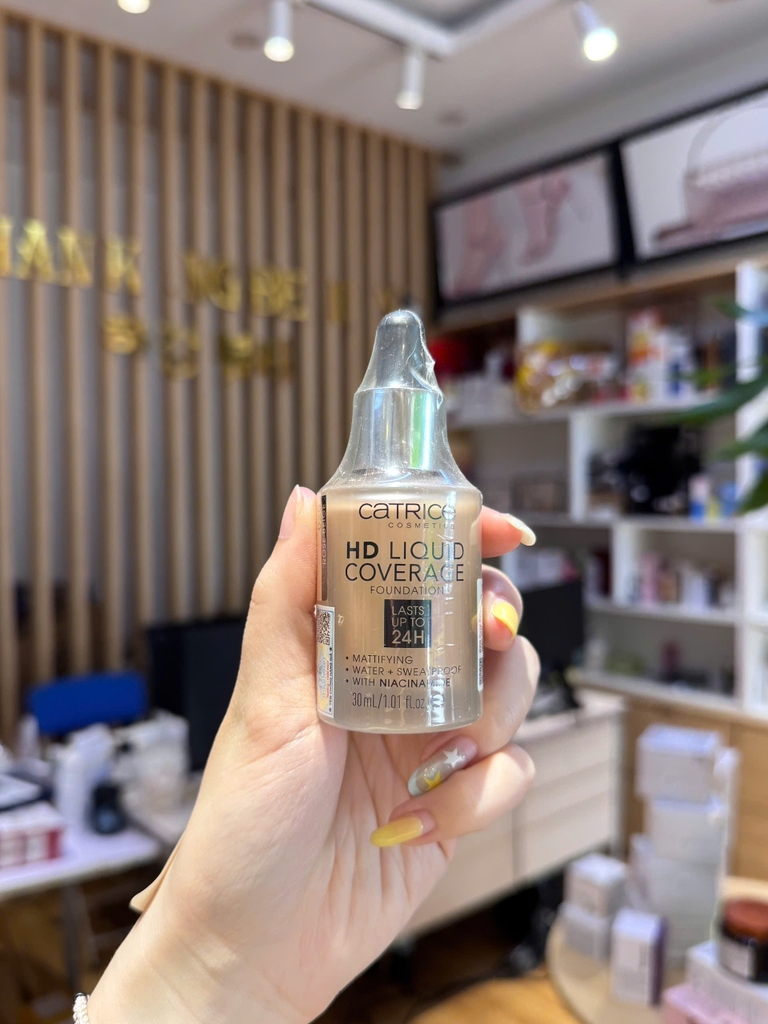 Kem nền mỏng mịn,che phủ cao,lâu trôi Catrice HD Liquid Coverage Foundation 24h
