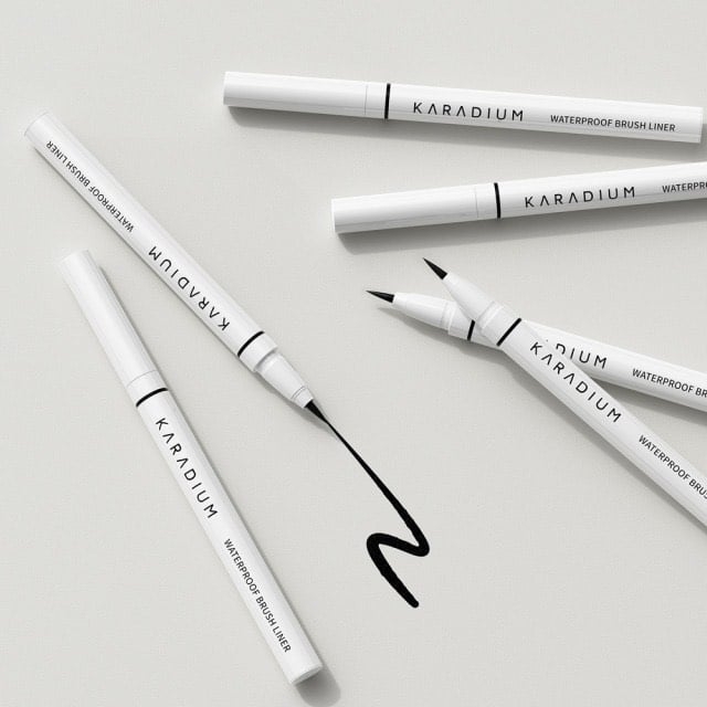 Bút dạ kẻ mắt Karadium Waterproof Brush Liner Black