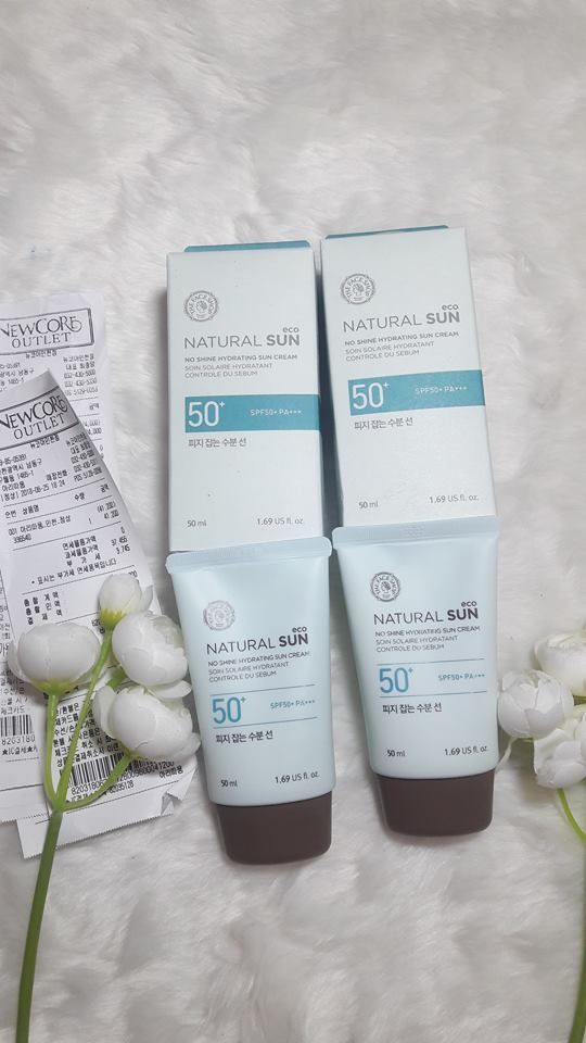 Kem chống nắng The Face Shop Natural Sun Eco No Shine Hydrating Sun Cream.