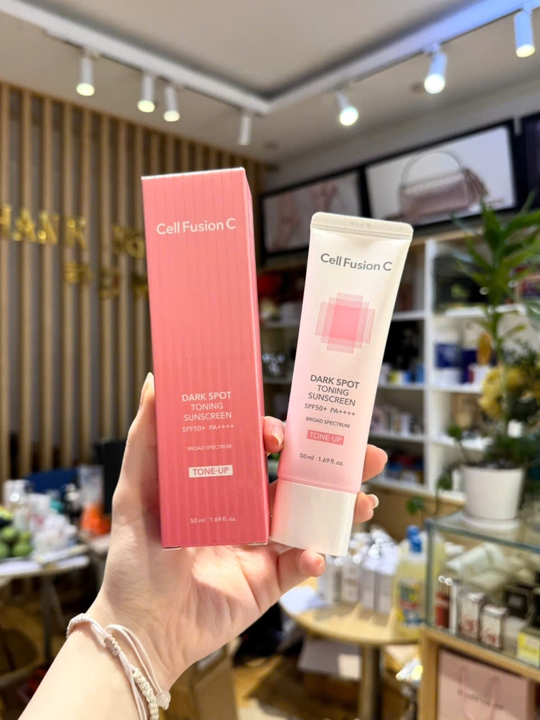 Kem Chống Nắng Nâng Tone Trắng Hồng Cell fusion C Dark Spot Toning Sunscreen SPF 50+ PA++++ (có VAT)