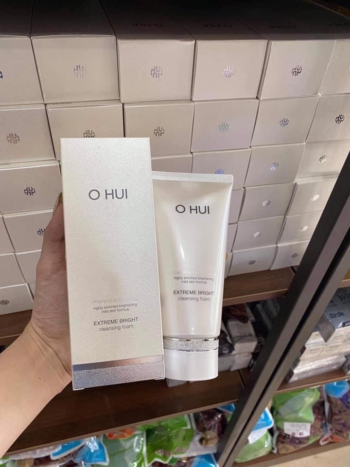 Sữa rửa mặt trắng da Ohui Intensive Brightening Extreme Bright Cleansing foam