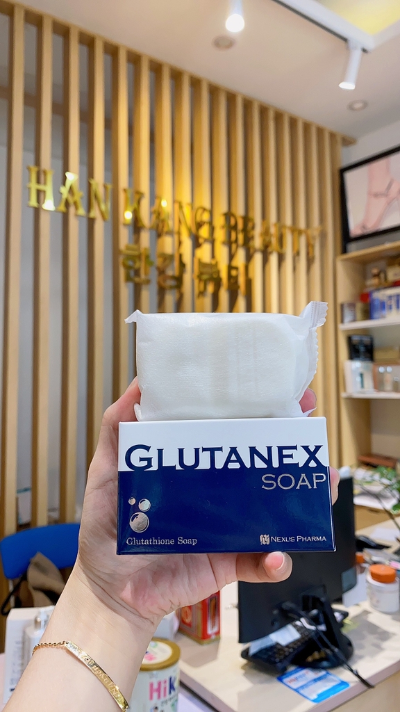 Xà phòng tắm trắng giảm thâm nách, bẹn, khửu tay, đầu gối dưỡng ẩm và mịn da Glutanex