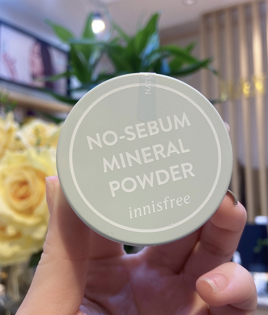 Phấn bột kiềm dầu Innisfree No Sebum Mineral Powder