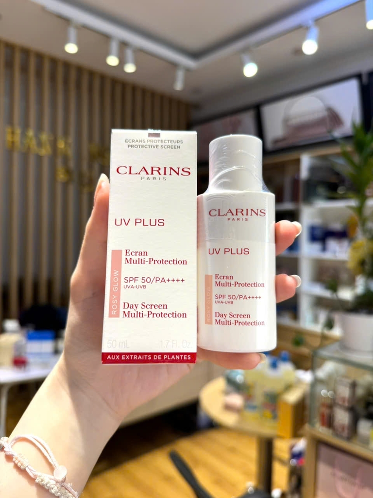 Kem Chống Nắng Nâng Tone Trắng Hồng Clarins Uv Plus Anti-Pollution Day Screen Multi Protection Spf 50/Pa++++