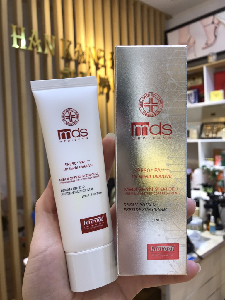 Kem chống nắng tế bào gốc trắng cho da treatment Medi Shyn Stem Cell Derma Shield Peptide Sun Cream