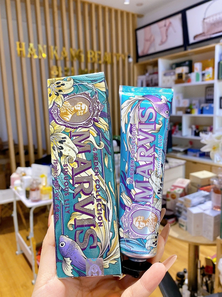 Kem Đánh Răng cao cấp Marvis Làm Trắng Răng, Giảm Ố Vàng & Mảng Bám