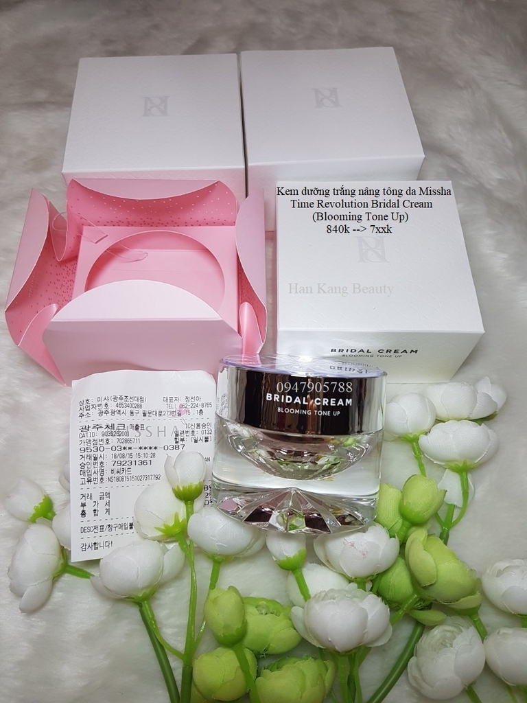 Kem dưỡng trắng da nâng tông Missha Time Revolution Bridal Cream (Blooming Tone Up)