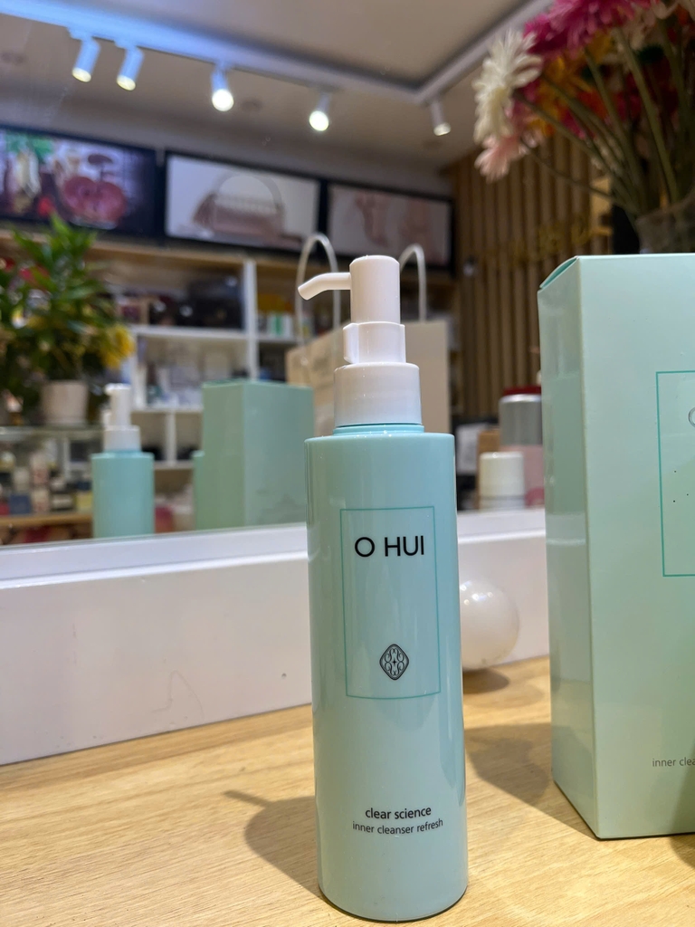 Dung dịch vệ sinh phụ nữ Ohui cân bằng PH, ngừa vi khuẩn, làm hồng Clear Science Inner Cleanser Refresh
