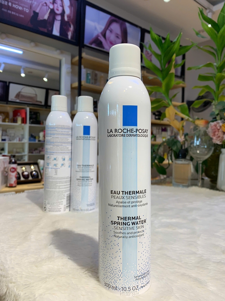 Xịt Khoáng Làm Dịu Và Bảo Vệ Cho Da Nhạy Cảm La Roche-Posay Thermal Spring Water