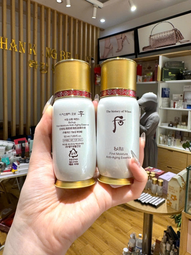 Tinh chất tái tạo, phục hồi, khỏe da Whoo Bichup First Moisture Anti-Aging Essence 50ml tách set