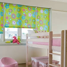 Rèm vải cuốn trang trí