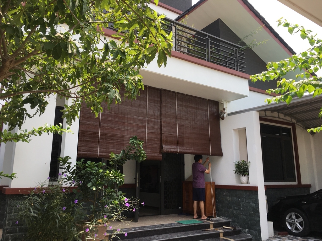 Mành che nắng ban công
